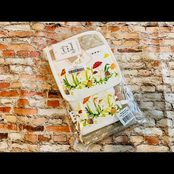 BoHo Mushroom Woodland Potholder Towel Christmas - Picture 2 of 5